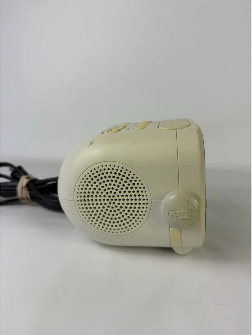 Sony Dream Machine FM/AM Clock Radio (Model ICF-C180) Works Great